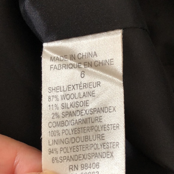 THEORY Bennira open front waterfall shawl collar cropped black jacket - Picture 7 of 7